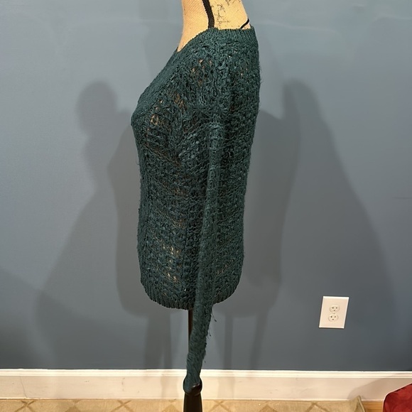 Pins And Needles sweater size small women’s - Picture 4 of 7